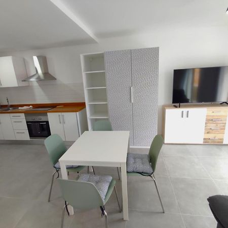 Apartament Near The Ocean In Playa San Juan Bagian luar foto