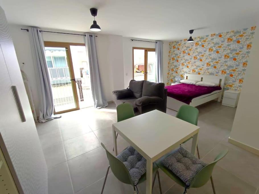 Apartament Near The Ocean In Playa San Juan Bagian luar foto
